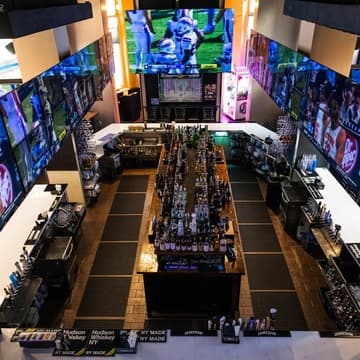 Continental Sports Lounge